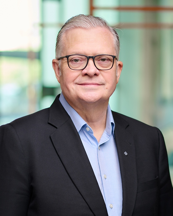 Leadership Paul Willis