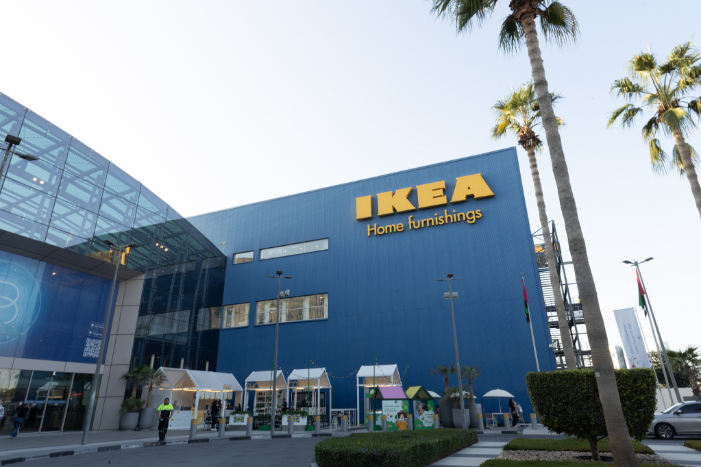 About us expansion in retail